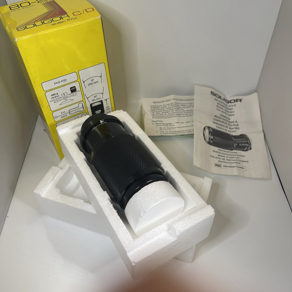 Soligor C/D Zoom+Macro 80-200mm 1:4.5 55mm lens No 38020378 C/O
